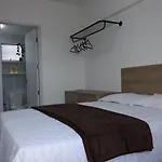 Apt 2 quartos, próximo à praia e ao Shopping